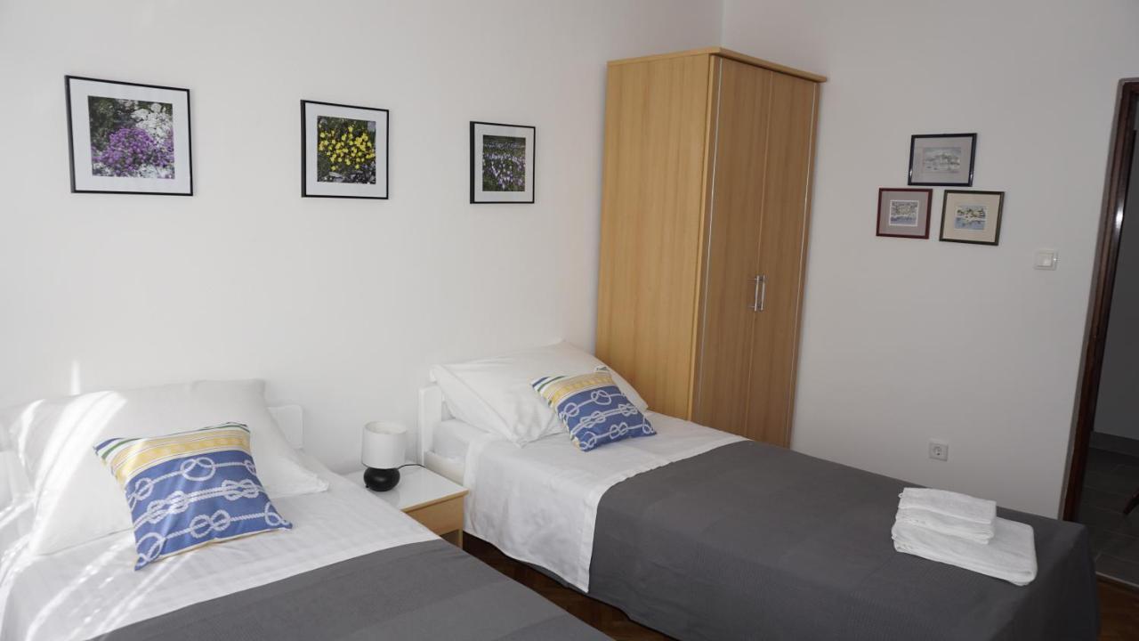 Apartment Zuza Krk Krk Town Exterior foto